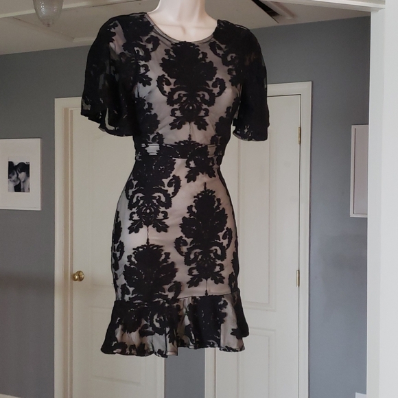Dresses & Skirts - Sexy mini